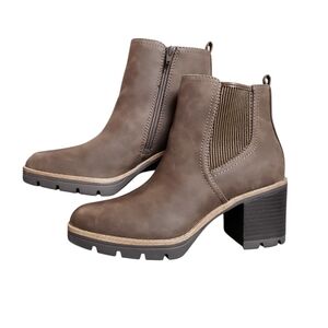 Naturalizer Taupe Ankle Booties